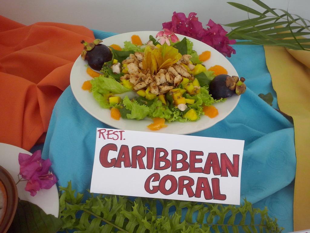 Caribbean Coral Inn Tela Luaran gambar